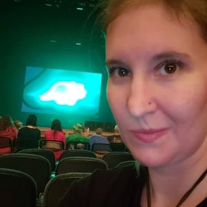 Meet your Posher, Cinni